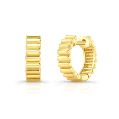 14k gold fluted huggie