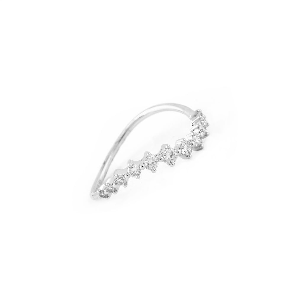 14k white gold shared prong diamond curved ring size 6.5